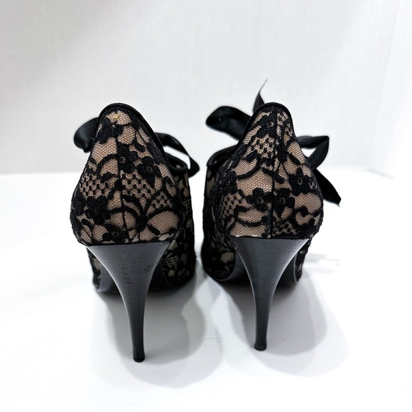 Beverly Feldman Black and Cream Ribbon Lace Up Bootie Pump Heels Size 7.5 Y2K - Picture 5 of 12